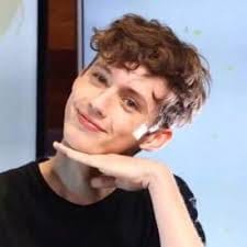 อาทิตย์ ปัญญาธิป avatar